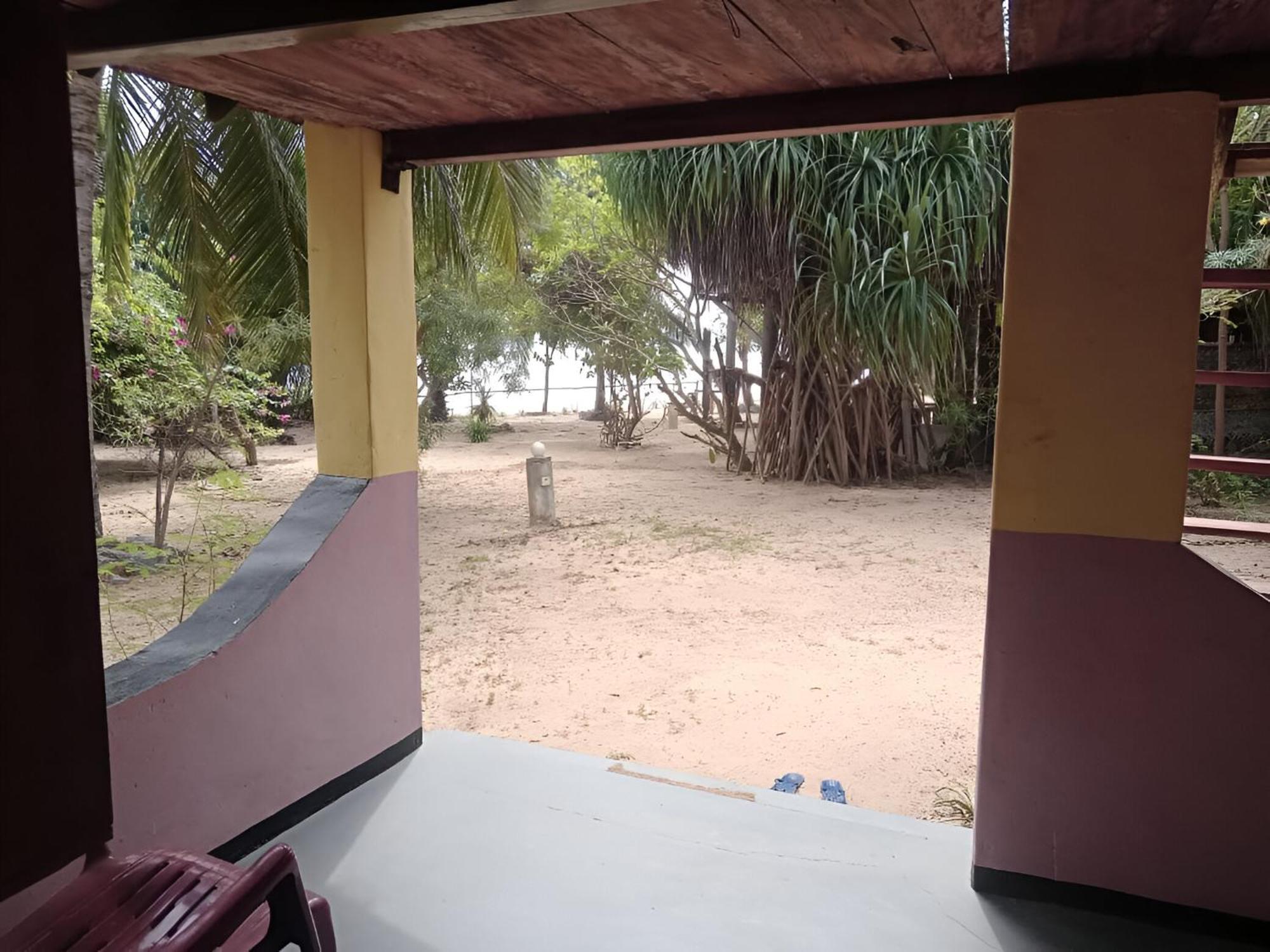 Breezy Beach Cabanas Arugam Bay Bagian luar foto