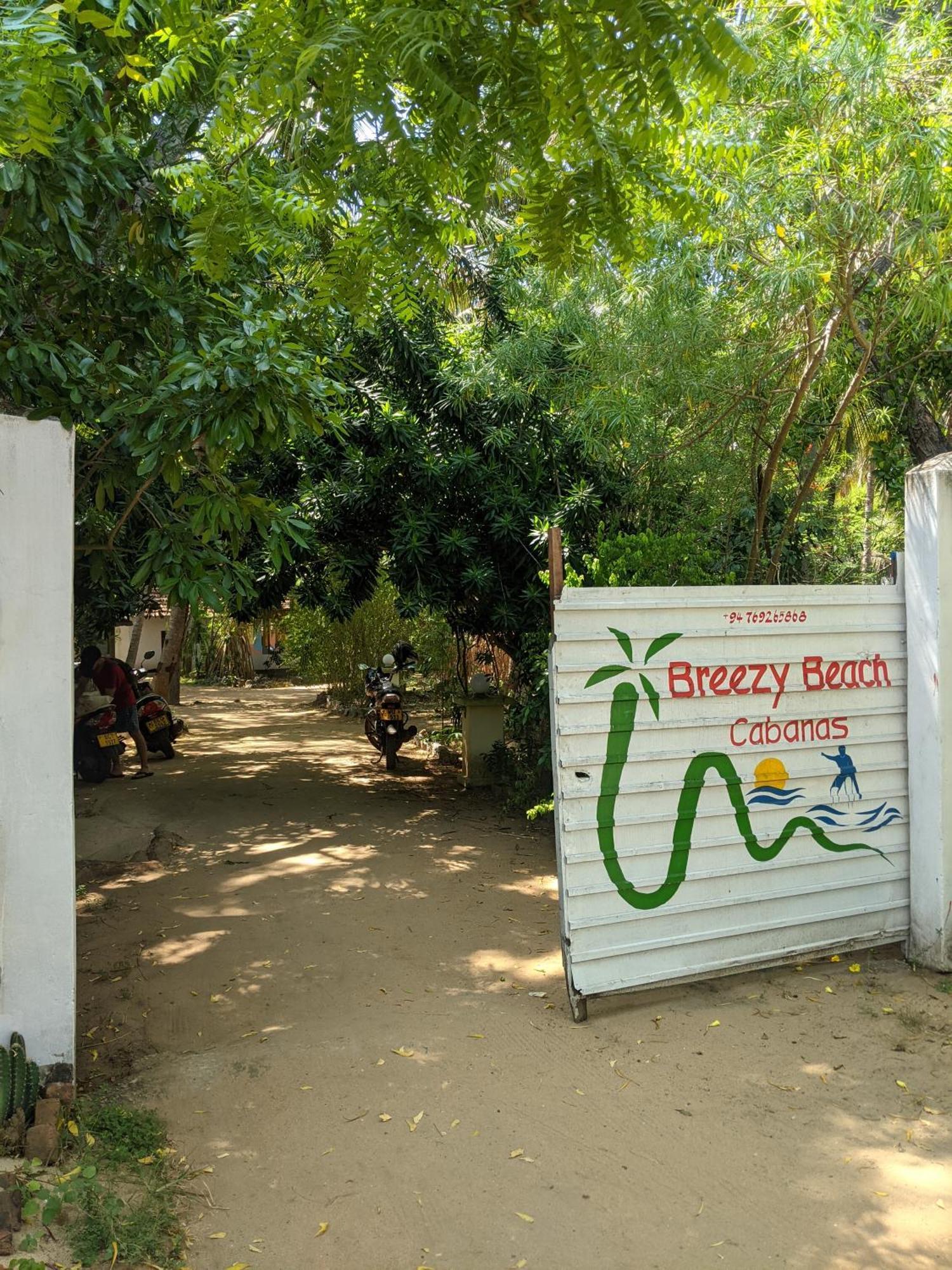 Breezy Beach Cabanas Arugam Bay Bagian luar foto