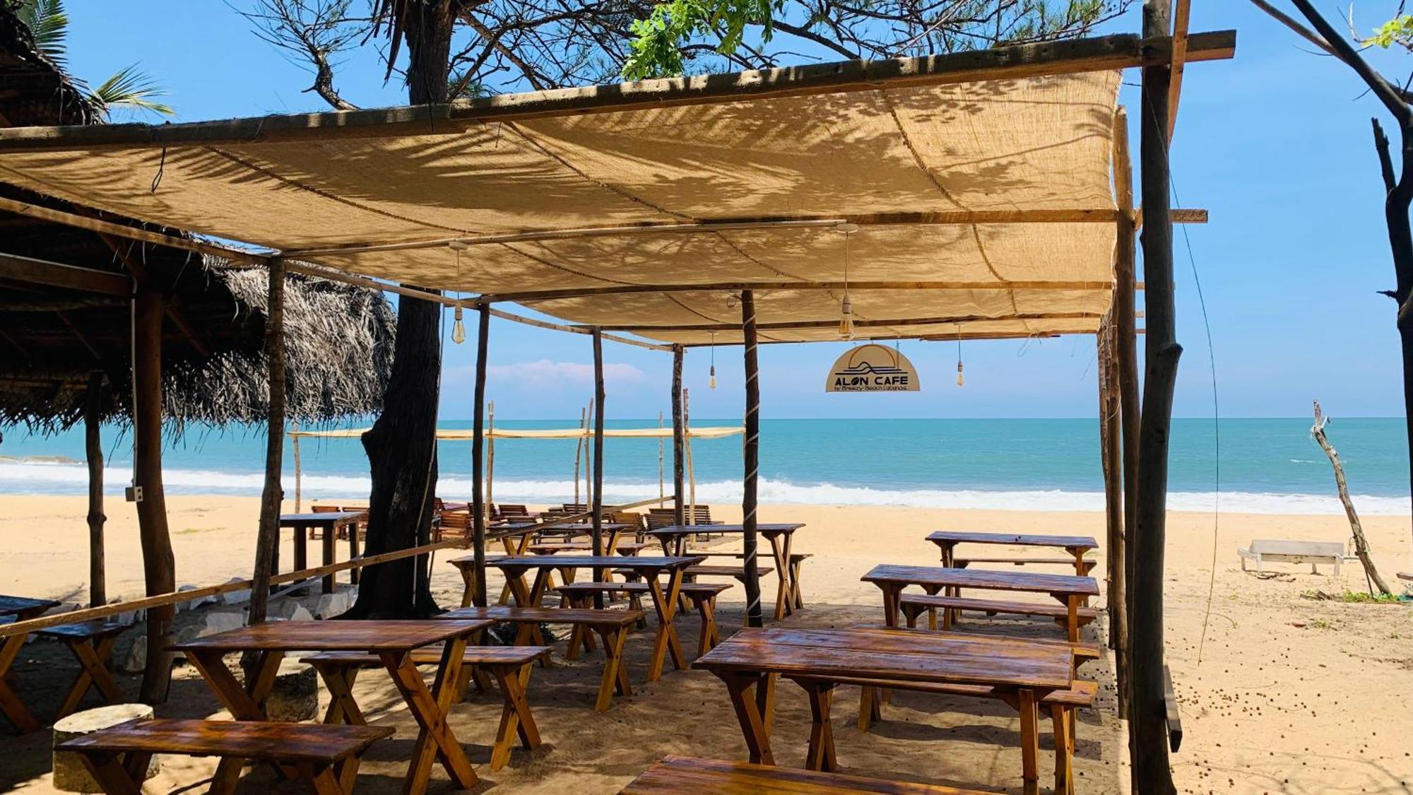 Breezy Beach Cabanas Arugam Bay Bagian luar foto