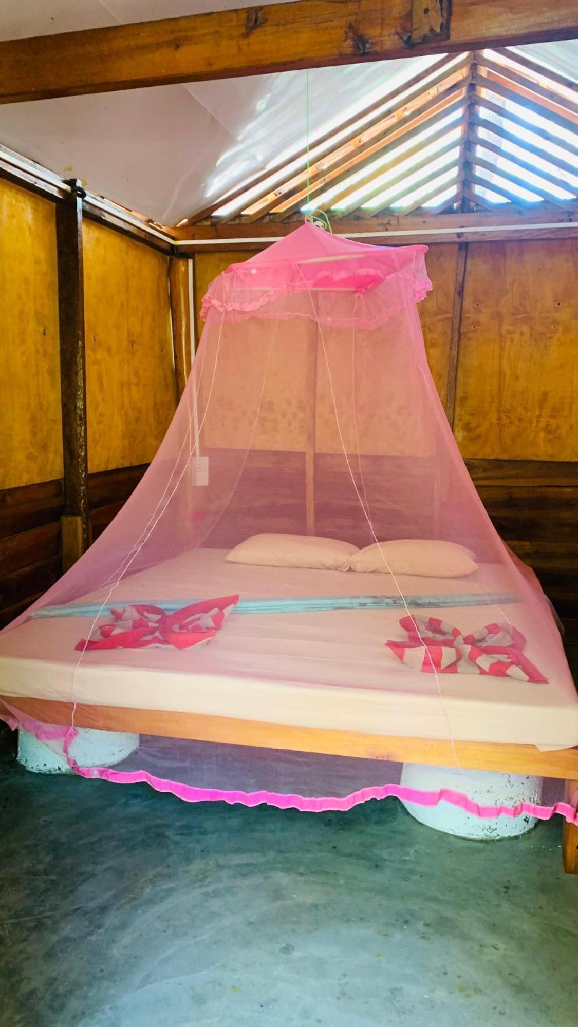 Breezy Beach Cabanas Arugam Bay Bagian luar foto